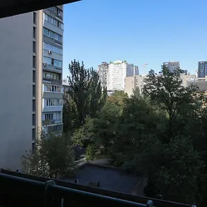 Апартаменты по улице большая васильковская, 129, Киев